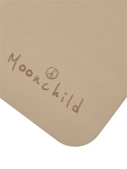 sandfarvet yogamåtte med moonchild logo